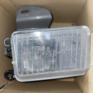 HELLA 1NL 006 280-061 Fendinebbia Destro H3 VW Polo II 86C 1990-1994 Originale NOS